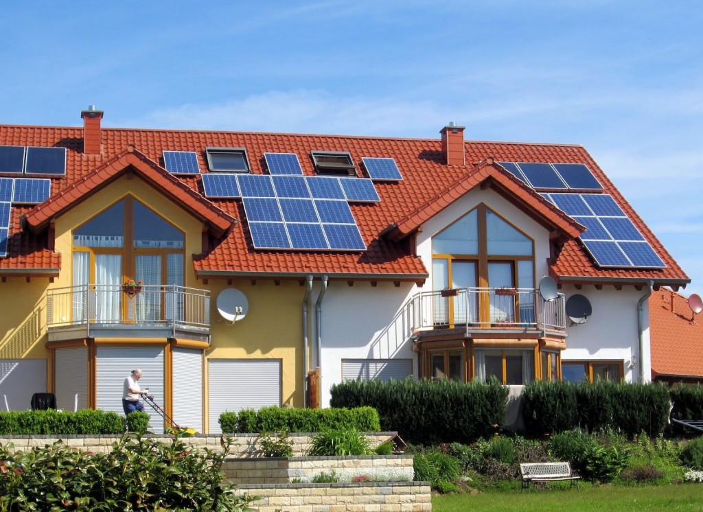 Solar-Panels-for-your-House-Ray_Trade