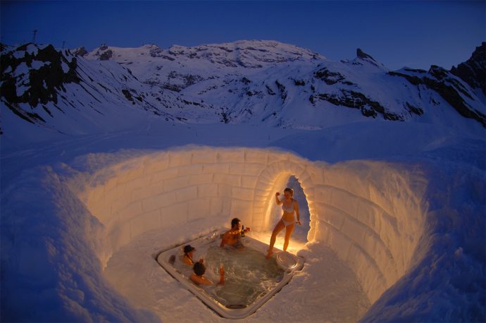 Самые необычные отели, где стоит пожить зимой