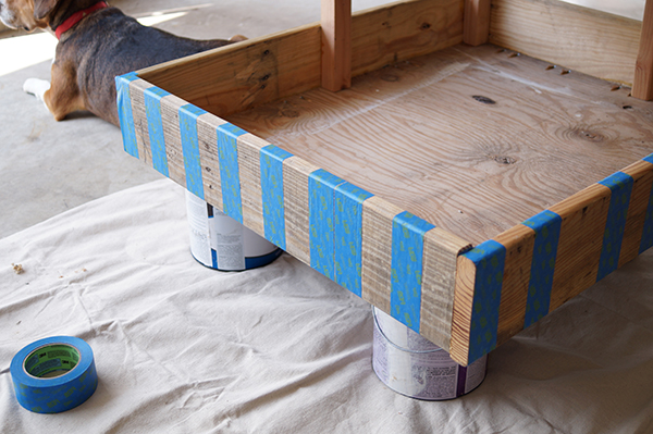 Shipping-Pallet-Dog-Bed-15