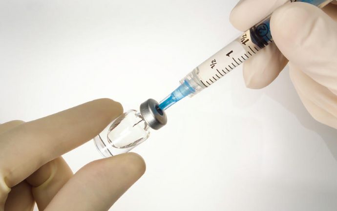 vaccination-needle-istock-FreezeFrameStudio